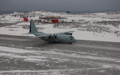 MOP confirma obras por $19.000 millones en la pista del Aeródromo Teniente Marsh en la Antártica Chilena