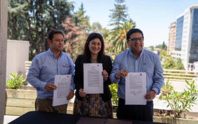 Gobierno regional y MOP acuerdan plan de trabajo para mejorar la infraestructura aeroportuaria en el Maule