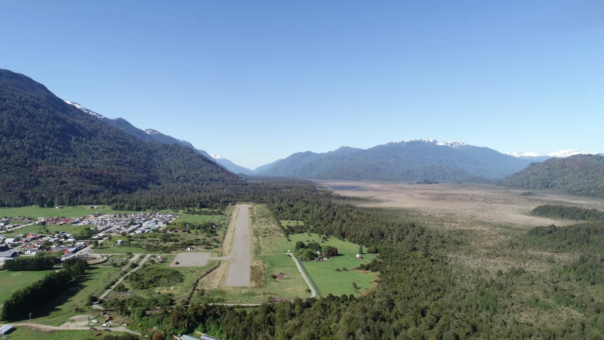 toma-aerea-del-aerodromo-de-la-junta-region-de-aysen